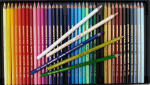 色鉛筆-白・青・緑-1